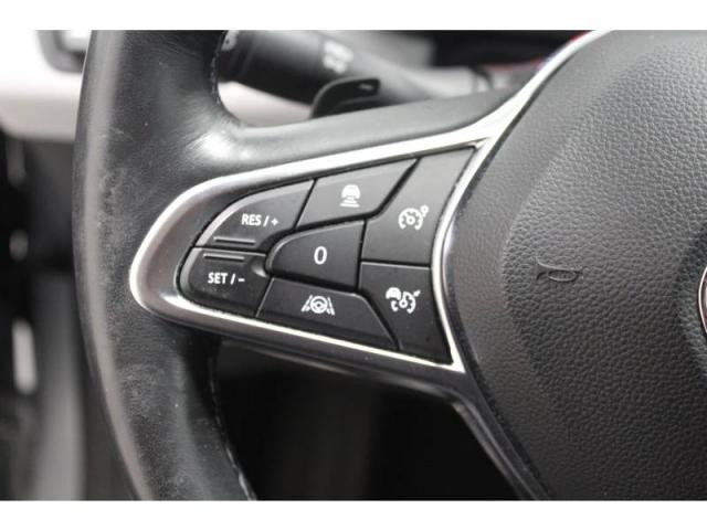 Renault Captur image 9