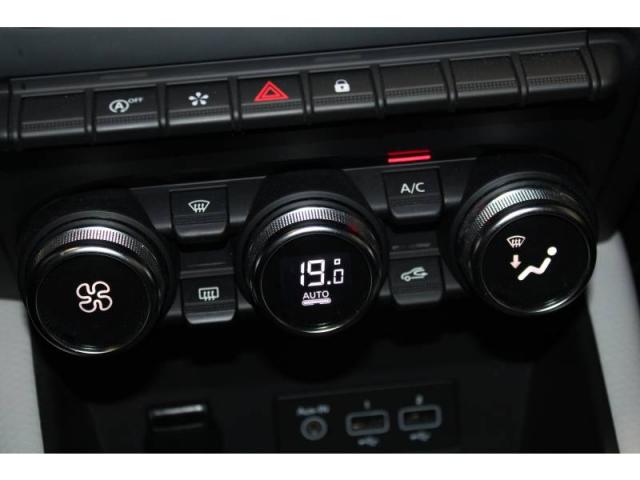 Renault Captur image 2