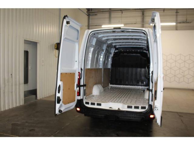 Renault Master image 8