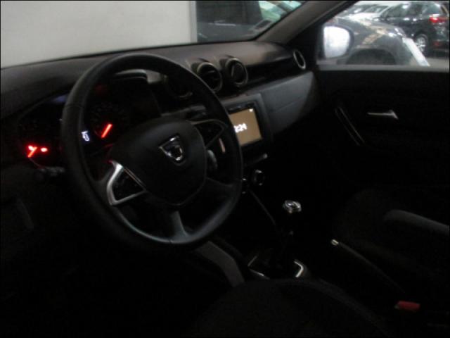 Dacia Duster image 1