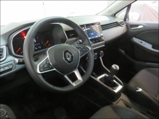 Renault Clio image 2