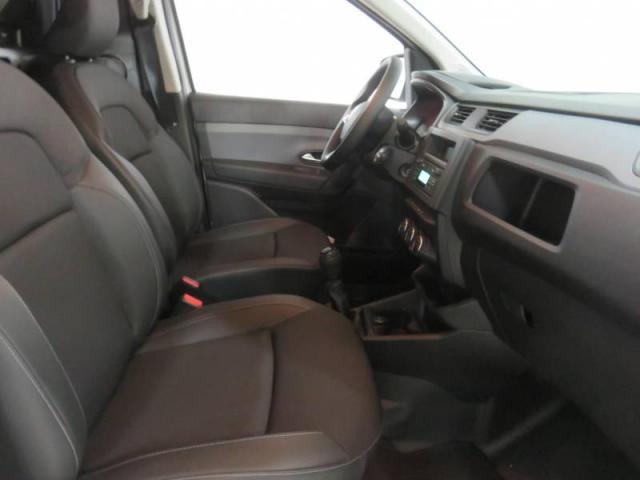 Renault Express image 7