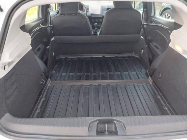 Renault Clio image 9