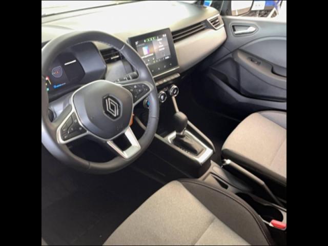 Renault Clio image 2