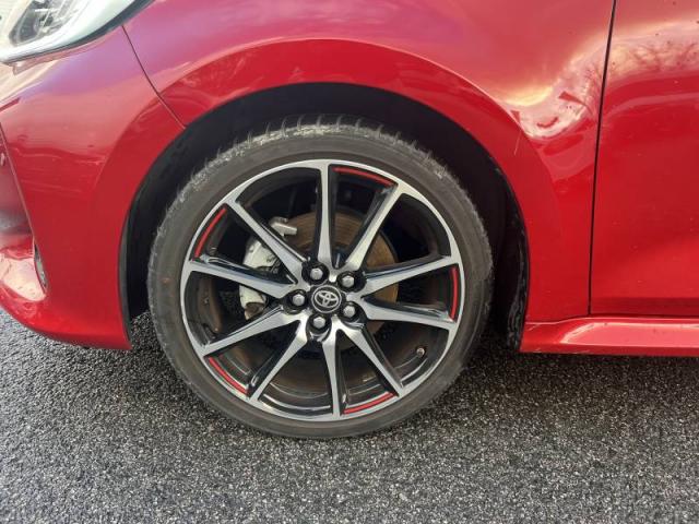 Toyota Yaris image 2