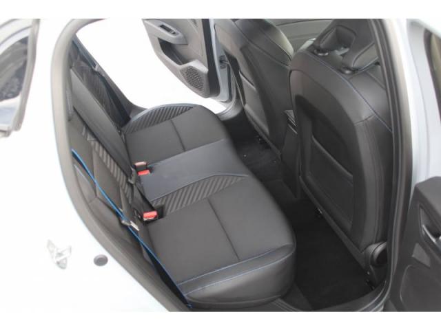 Renault Clio image 8