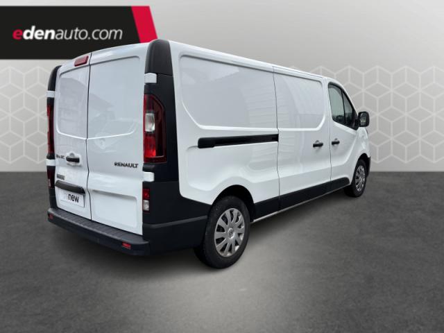 Renault Trafic image 2