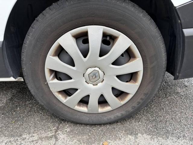 Renault Trafic image 8