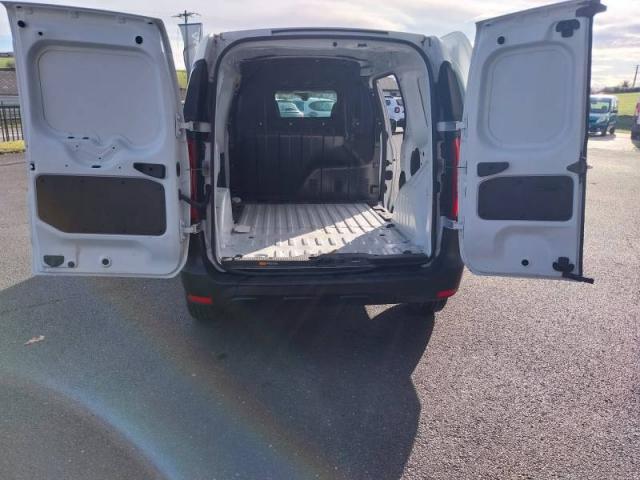 Renault Express image 6