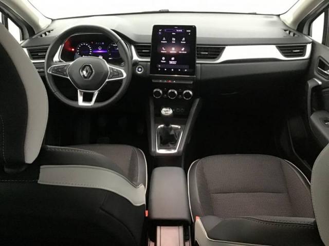 Renault Captur image 2