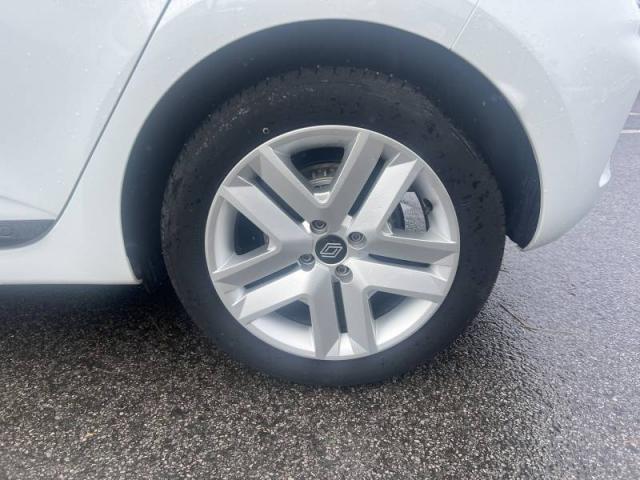 Renault Clio image 9