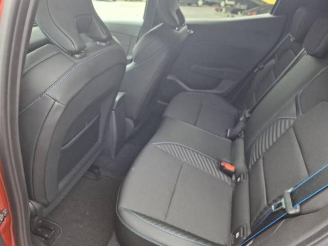 Renault Clio image 9