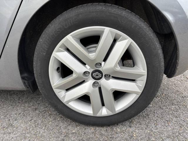 Renault Clio image 6