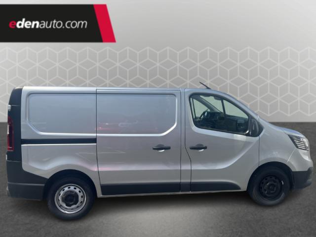 Renault Trafic image 8