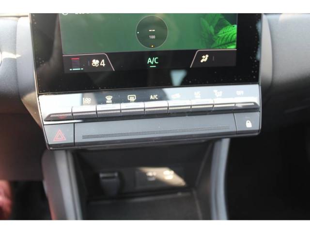 Renault Captur image 2