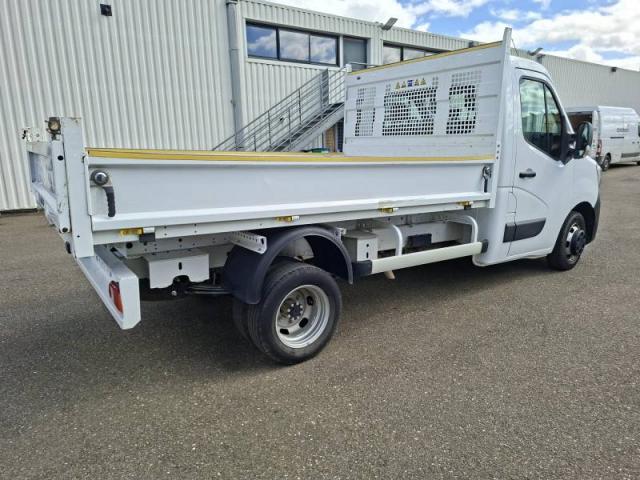 Renault Master image 1