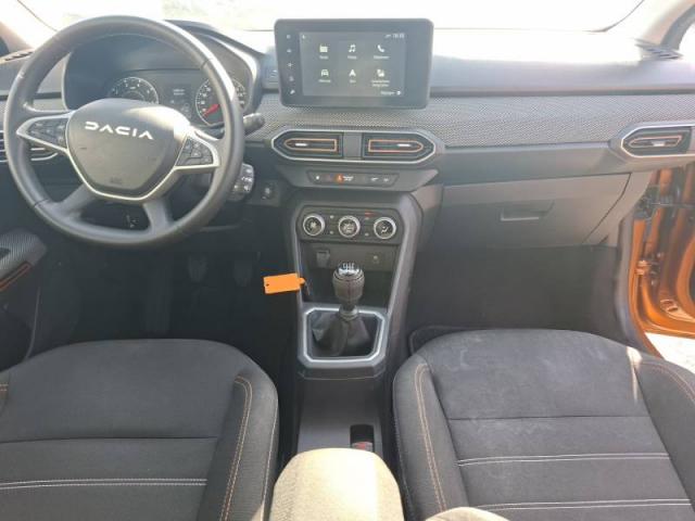 Dacia Sandero image 2