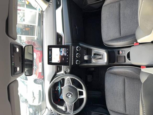 Renault Captur image 2