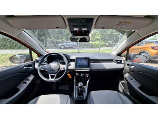 Renault Clio image 2