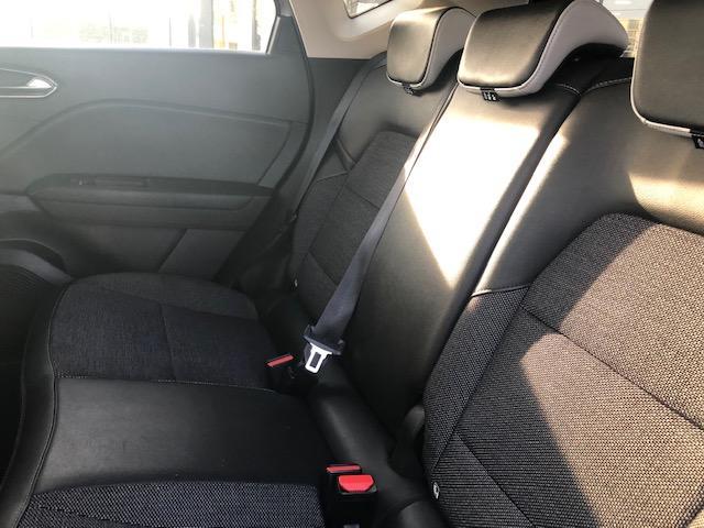 Renault Captur image 1