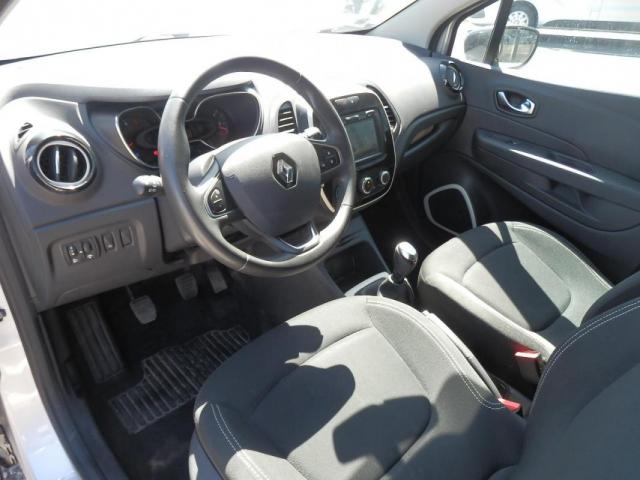 Renault Captur image 1