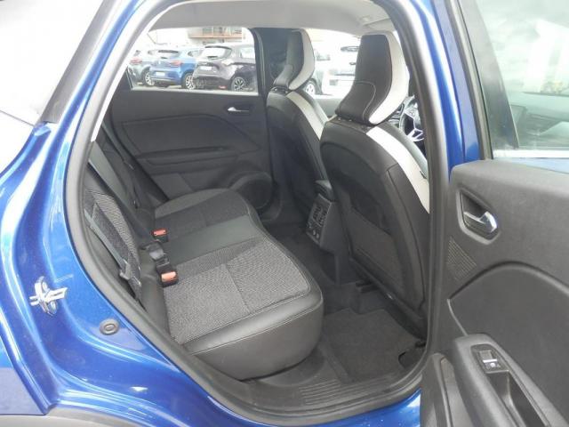 Renault Captur image 6