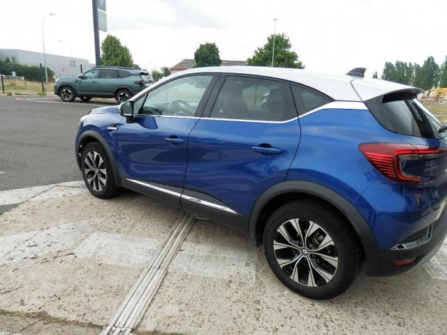 Renault Captur image 8