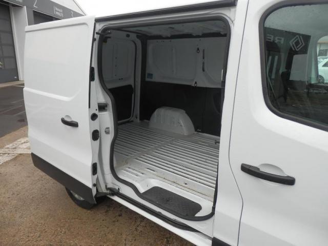 Renault Trafic image 3