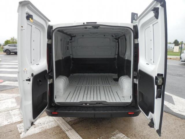 Renault Trafic image 1