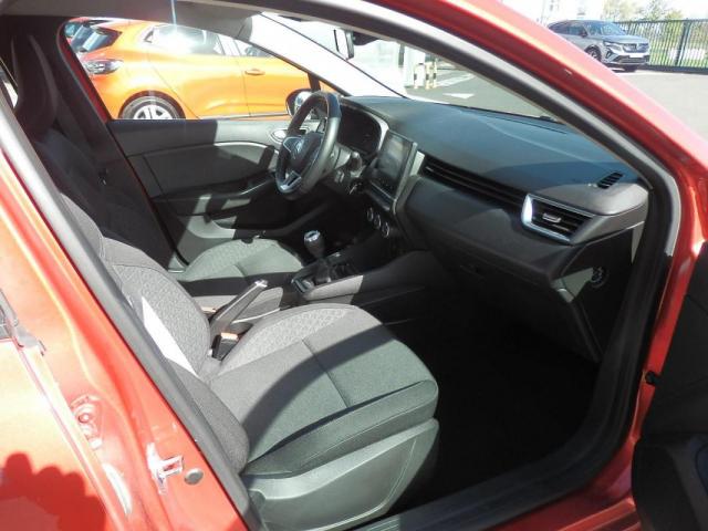 Renault Clio image 8