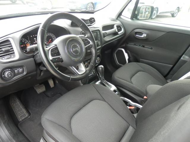 Jeep Renegade image 8