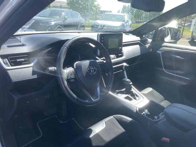 Toyota Rav4 image 5