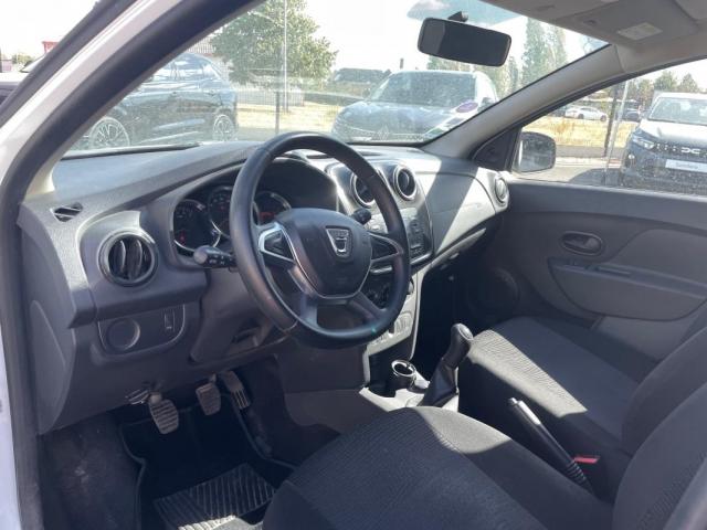 Dacia Sandero image 2