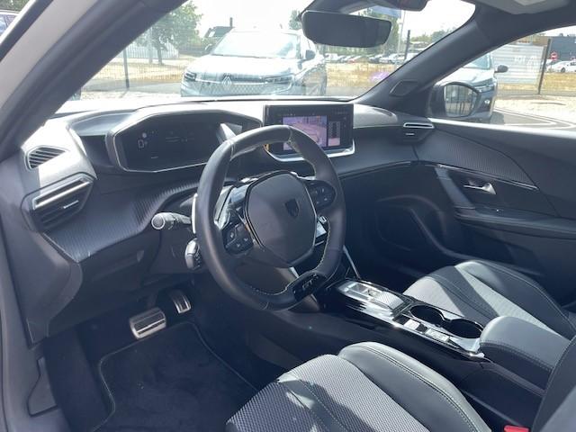 Peugeot 2008 image 1