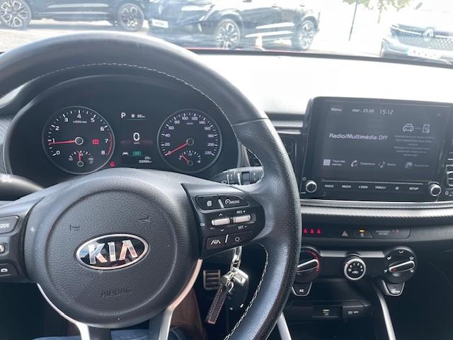 Kia Rio image 3
