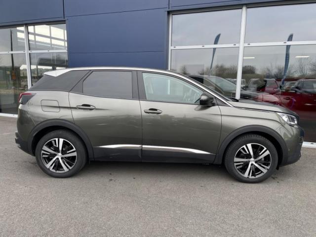Peugeot 3008 image 2