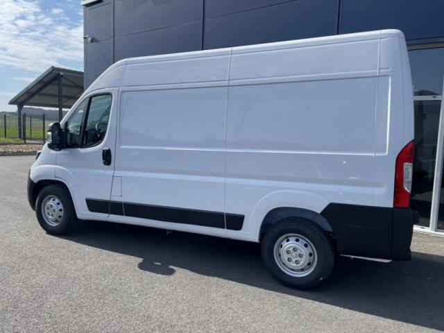 Peugeot Boxer image 2
