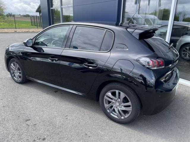 Peugeot 208 image 4