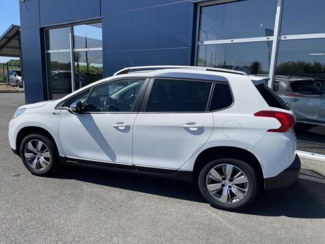 Peugeot 2008 image 1