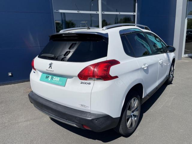 Peugeot 2008 image 6