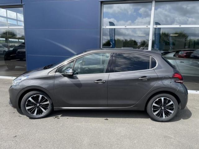 Peugeot 208 image 2