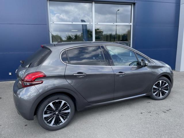 Peugeot 208 image 4