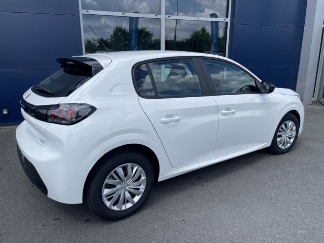 Peugeot 208 image 7