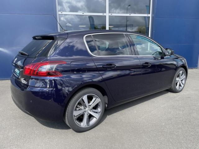 Peugeot 308 image 8