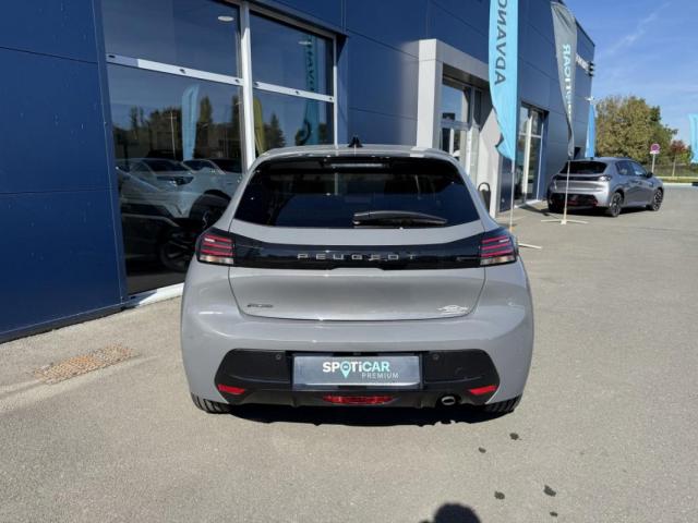 Peugeot 208 image 1