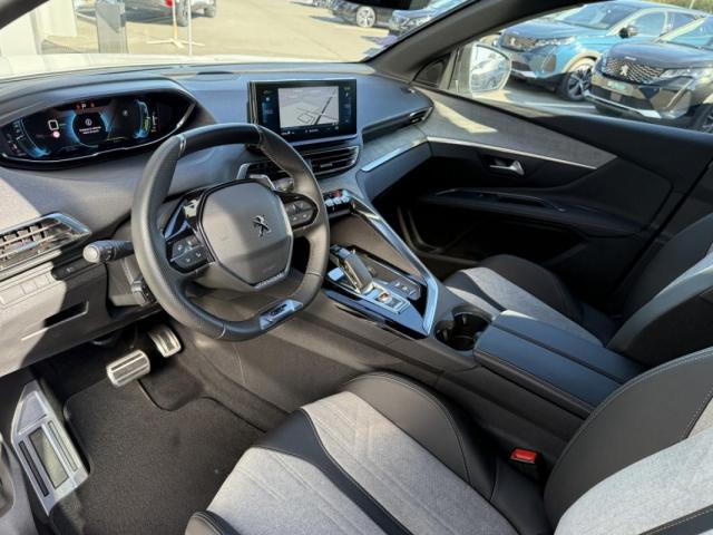 Peugeot 3008 image 3