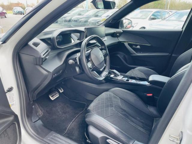 Peugeot 2008 image 5