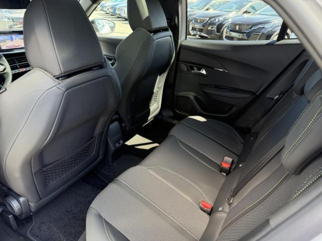 Peugeot 2008 image 3