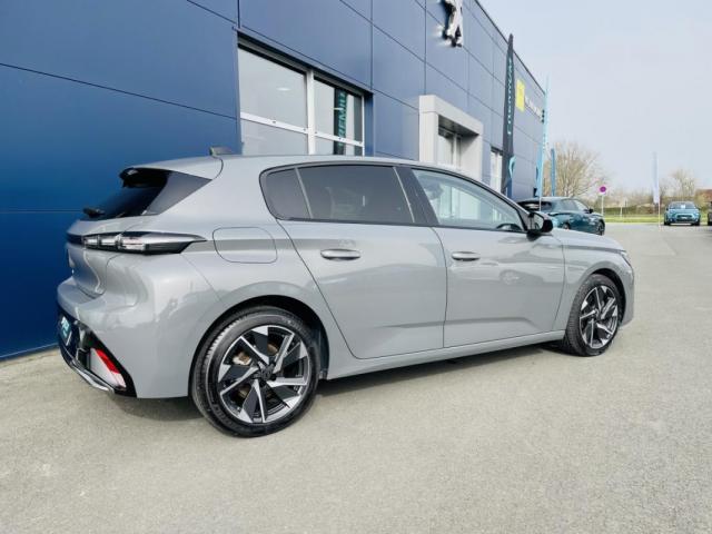 Peugeot 308 image 1