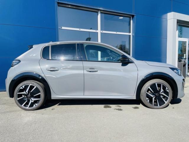 Peugeot E-208 image 6